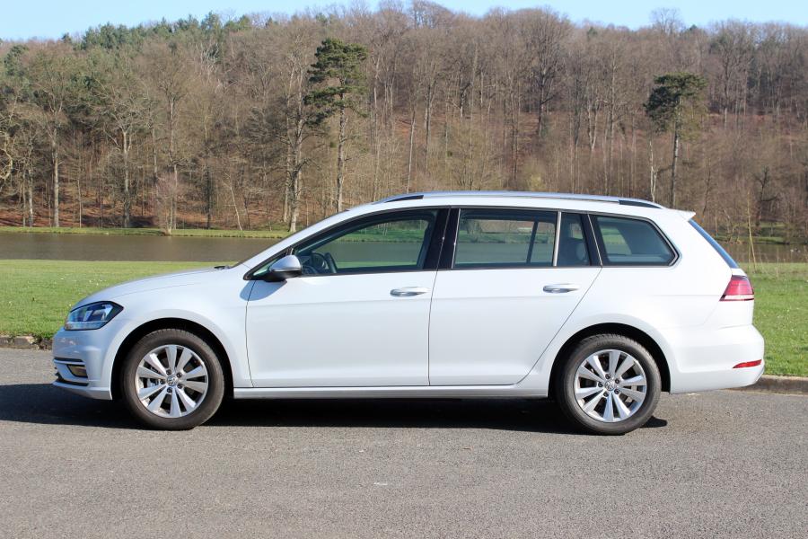  Volkswagen Golf TSI Variant 2017 года  (WW) (фото 19 из 31)